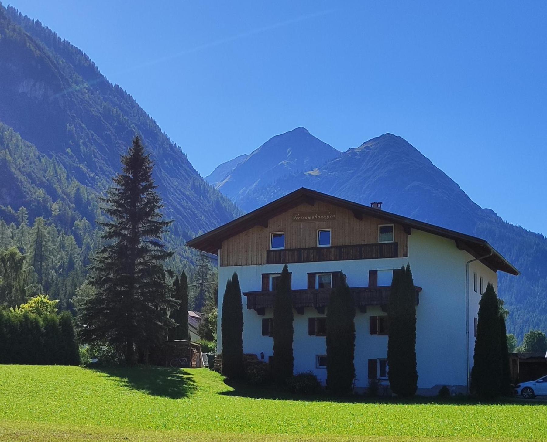 Ferienhaus Lechtaler Alpen Bach  Kültér fotó