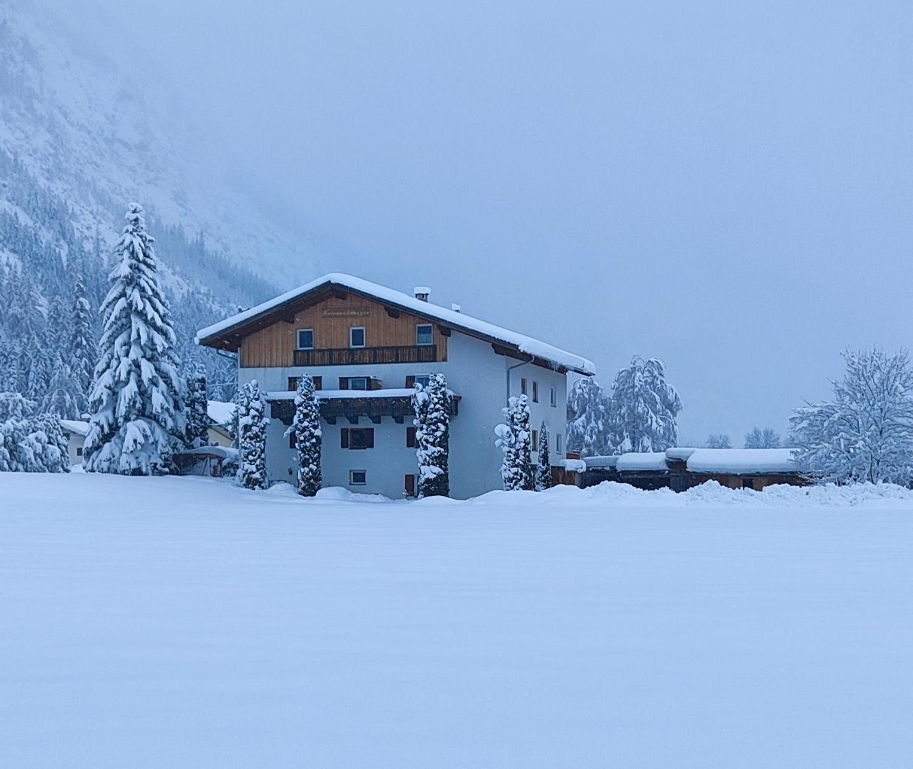 Ferienhaus Lechtaler Alpen Bach  Kültér fotó
