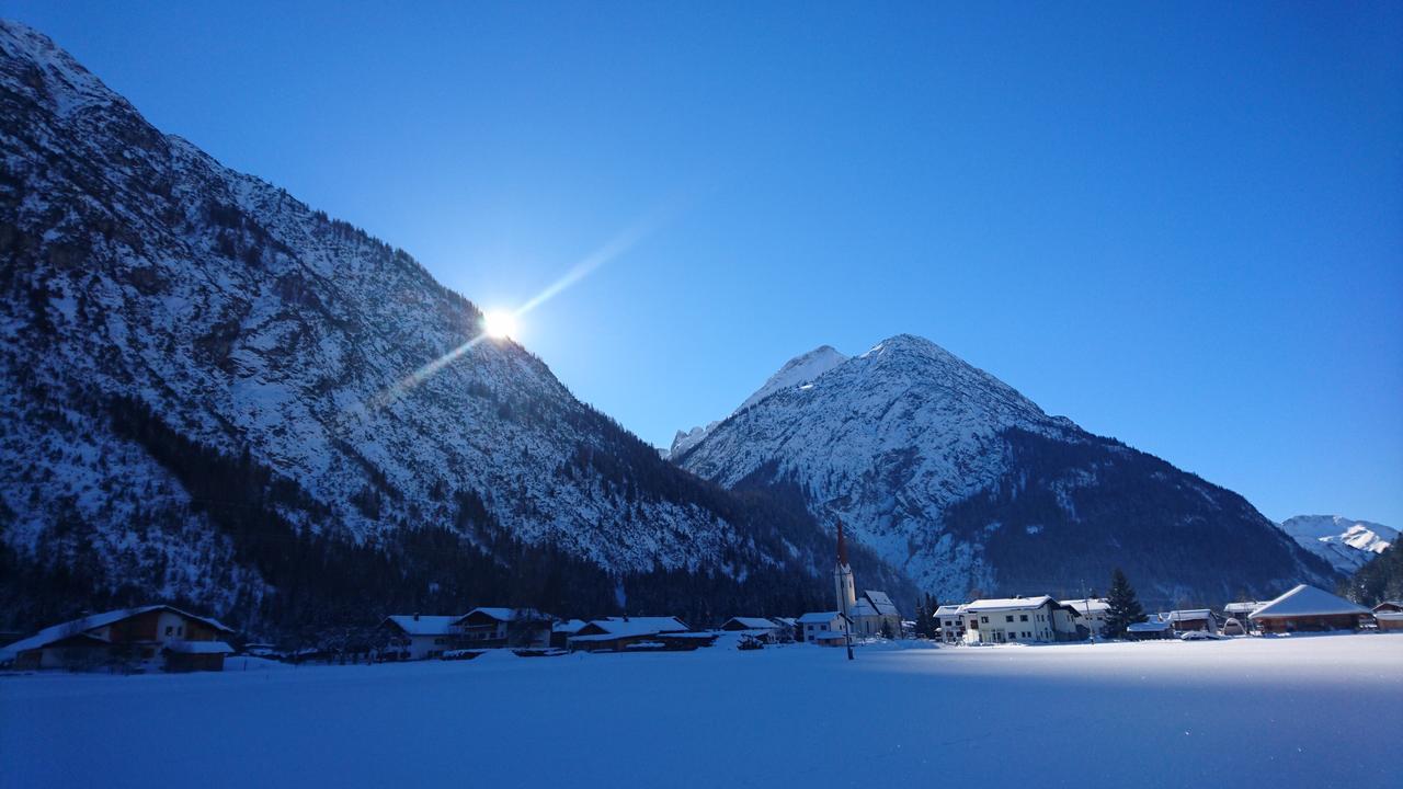 Ferienhaus Lechtaler Alpen Bach  Kültér fotó